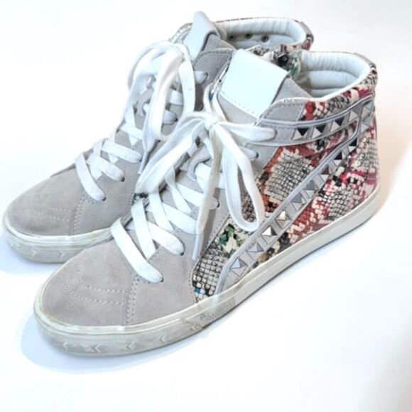 Steve Madden Tracey High Top Sneaker Rainbow Snake Pyramid Studded Suede 8.5 - Picture 7 of 11